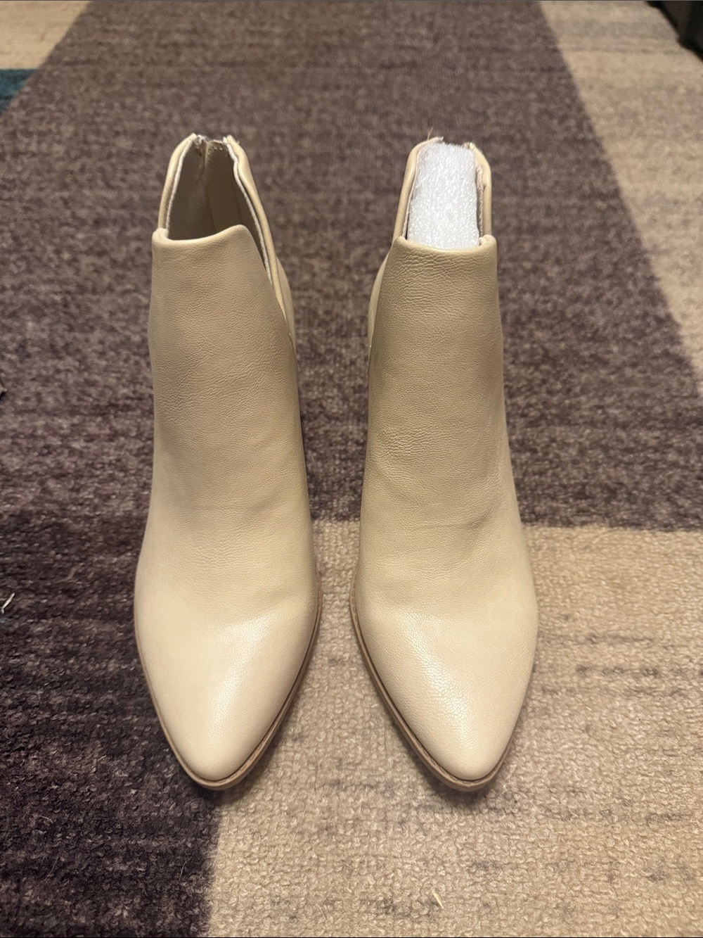 Sun Stone Women's Cream Pointed-Toe Ankle Boots